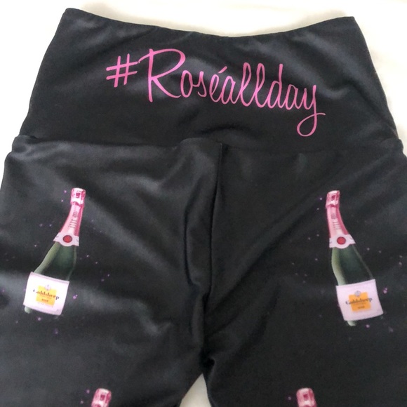 Goldsheep rosé all day leggings size small never been worn. - Picture 3 of 9